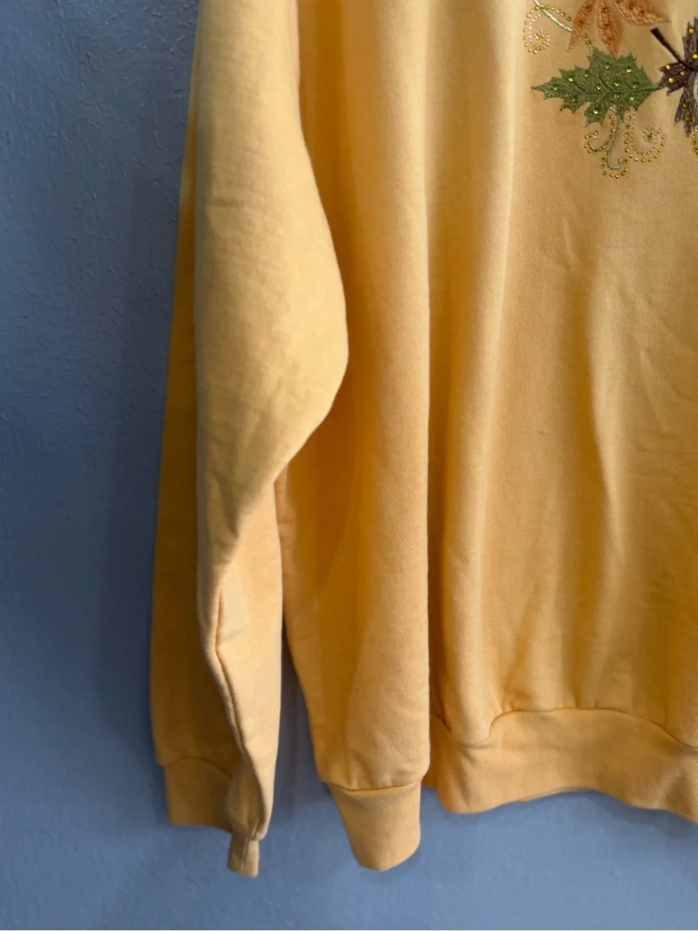 N/A comfortable yellow